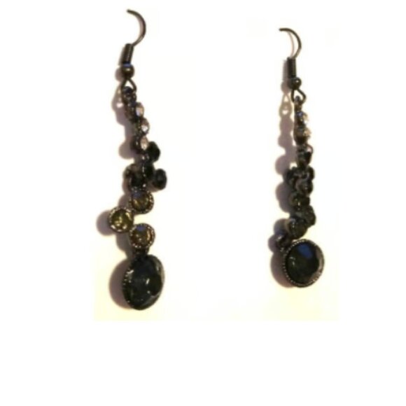 GUN METAL DANGLE EARRINGS - Picture 3 of 5